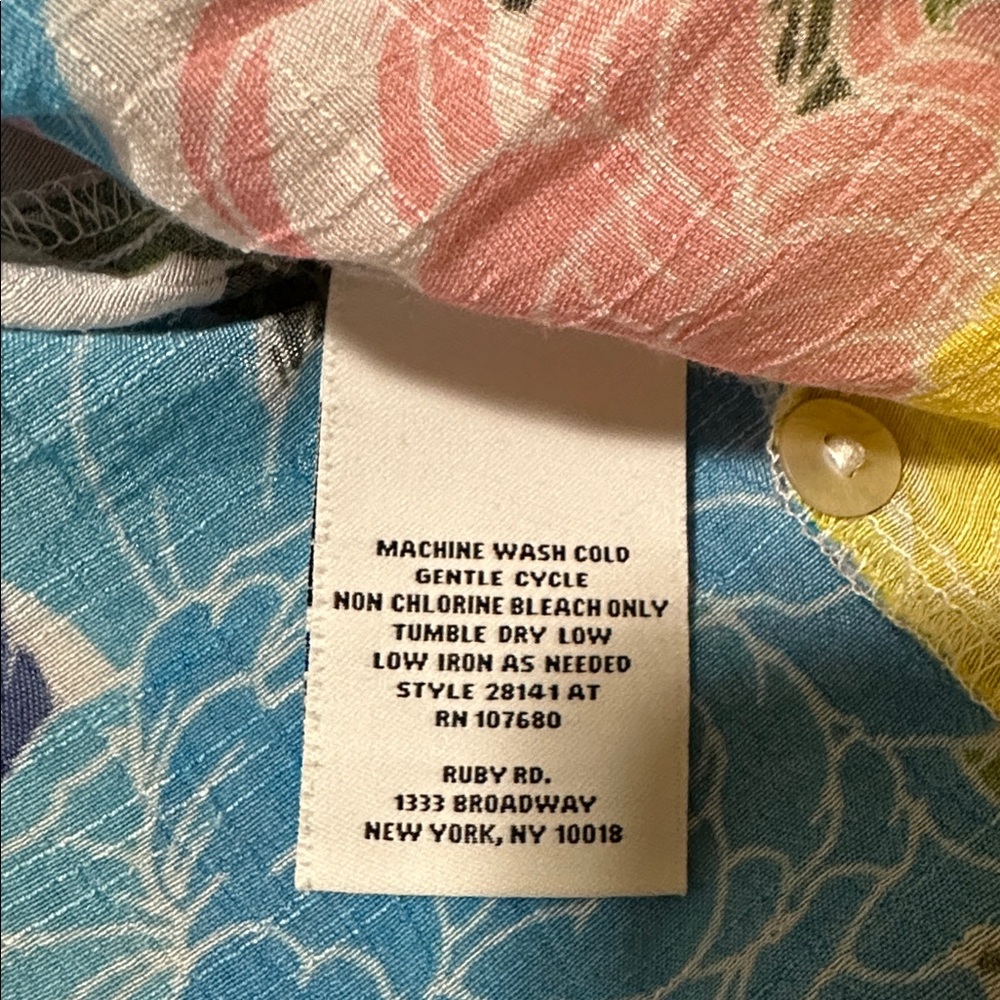 Ruby Rd Tropical Blouse - Picture 10 of 10